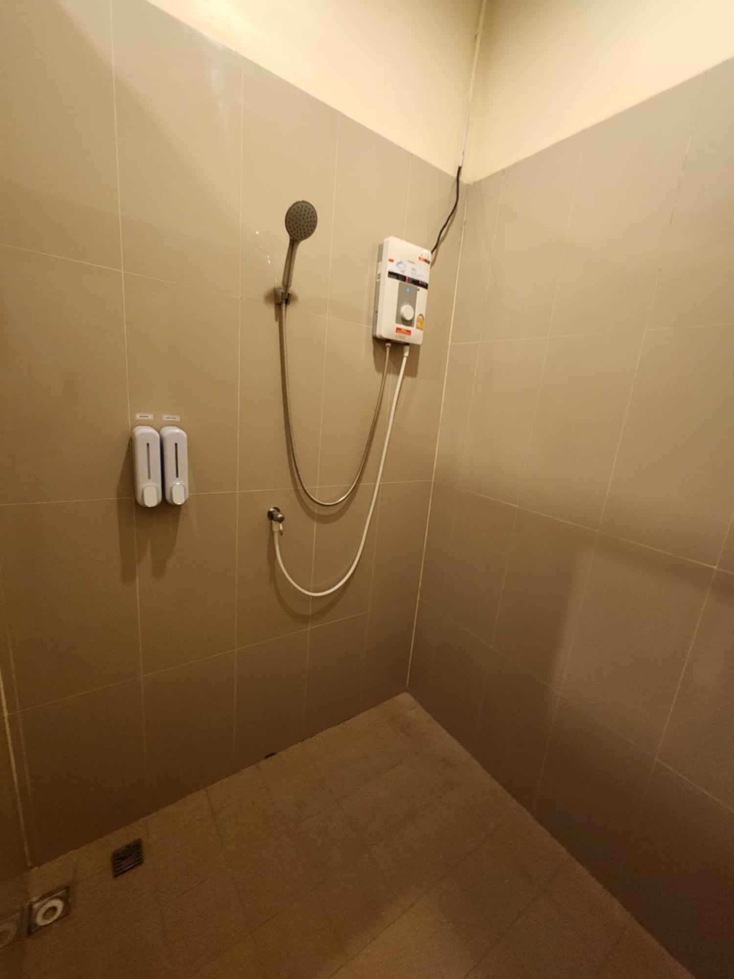 Skypearl Guesthouse & Pub Ko Tao Bagian luar foto