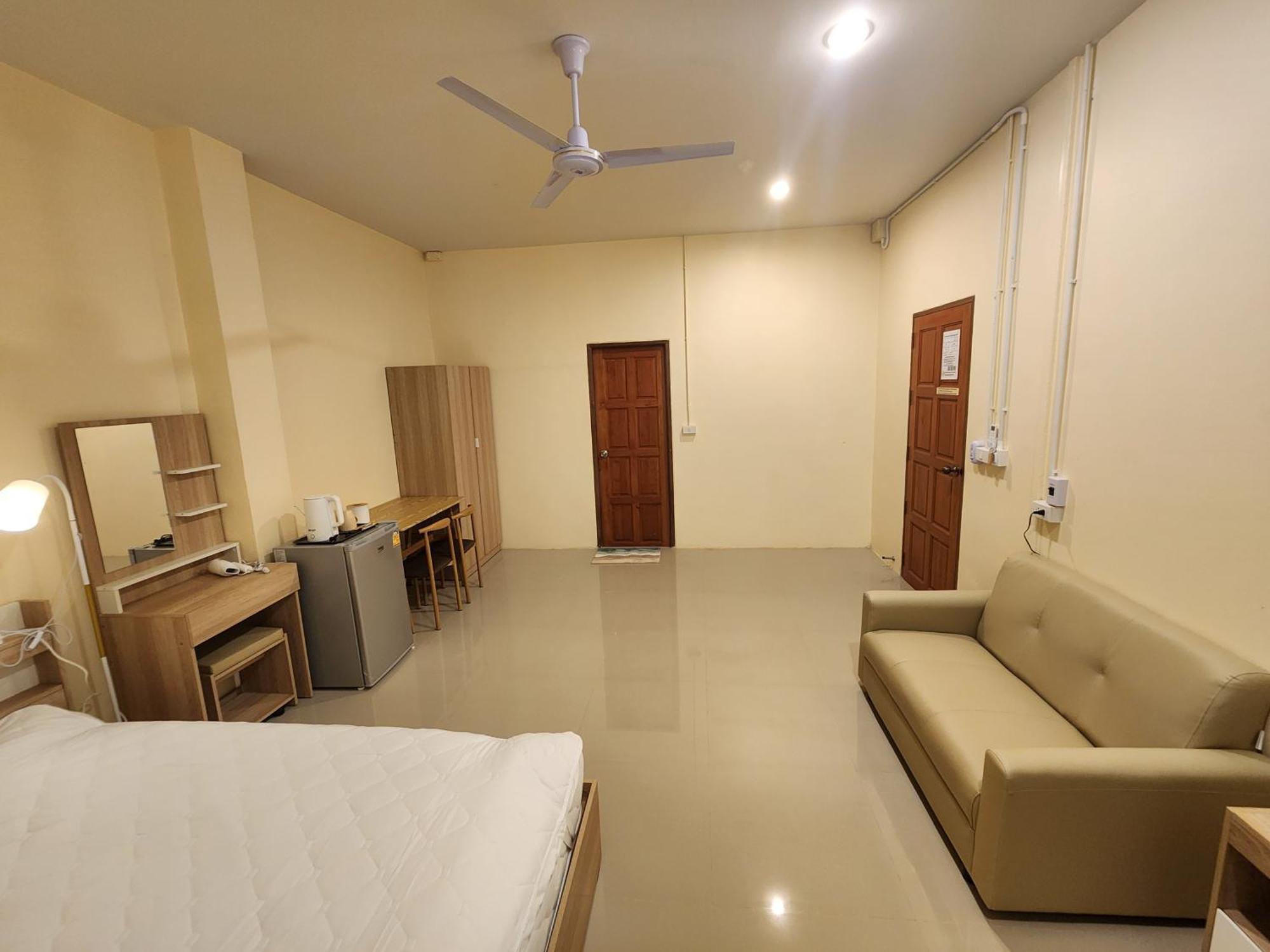 Skypearl Guesthouse & Pub Ko Tao Bagian luar foto