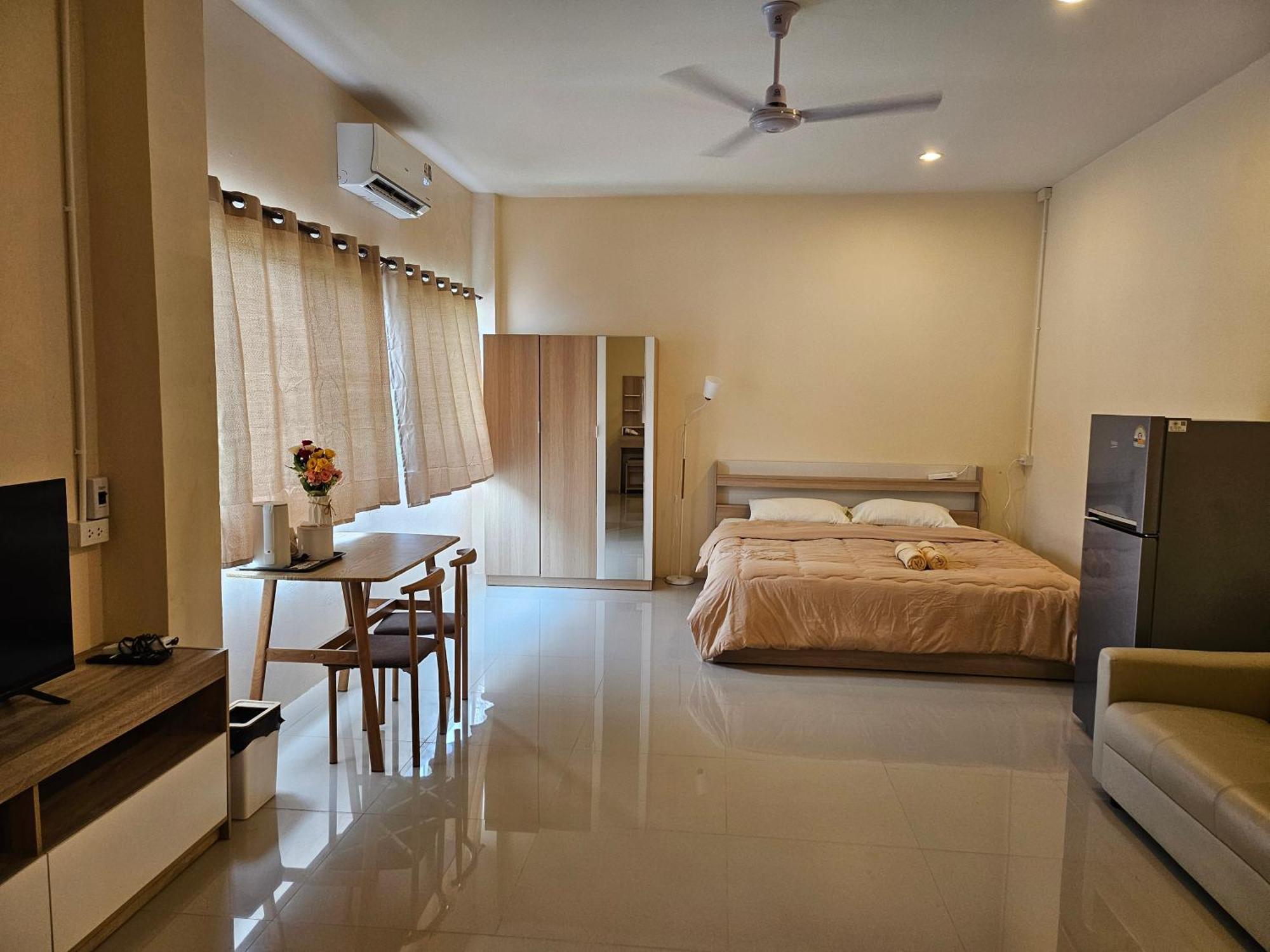 Skypearl Guesthouse & Pub Ko Tao Bagian luar foto