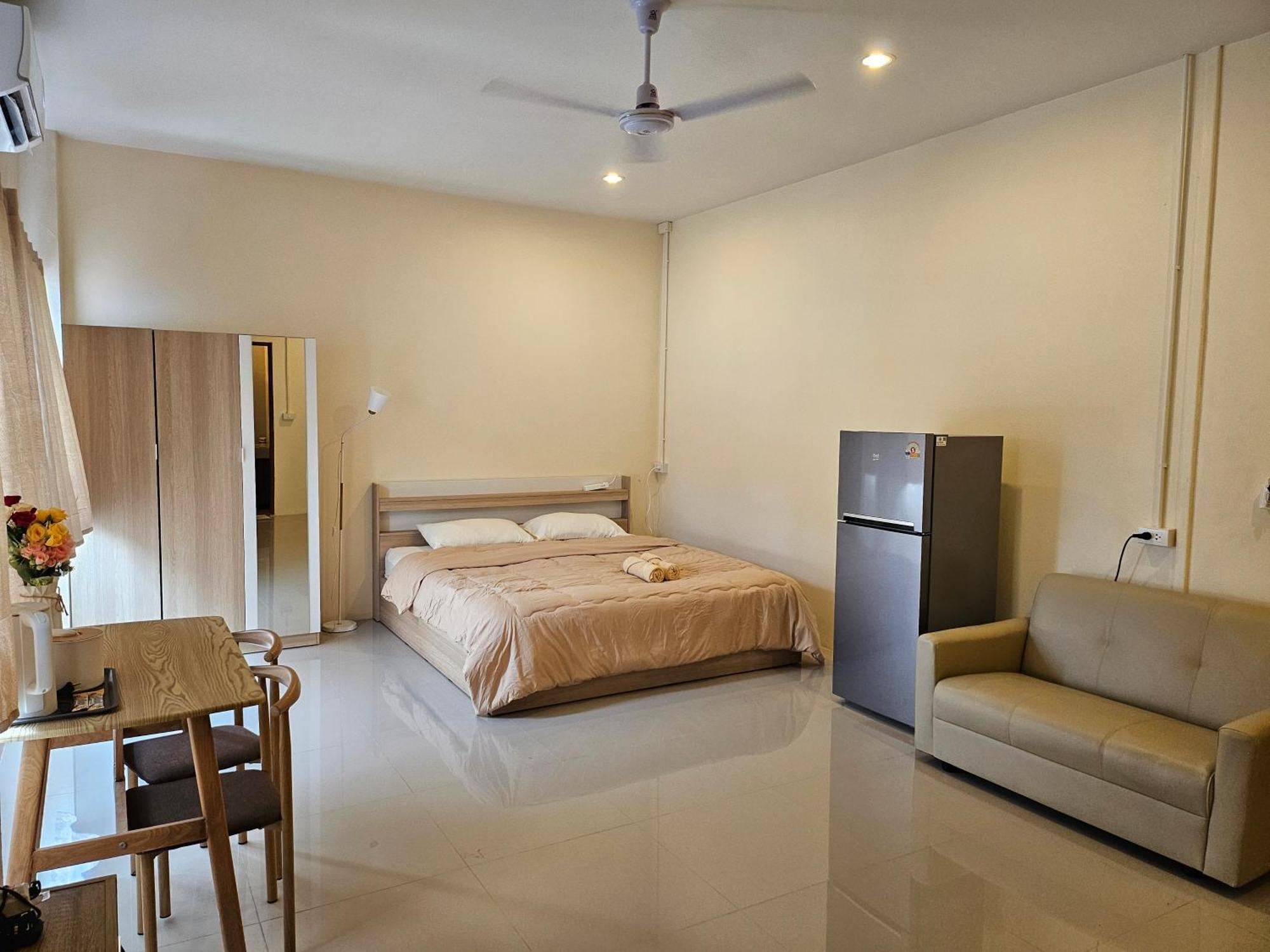 Skypearl Guesthouse & Pub Ko Tao Bagian luar foto