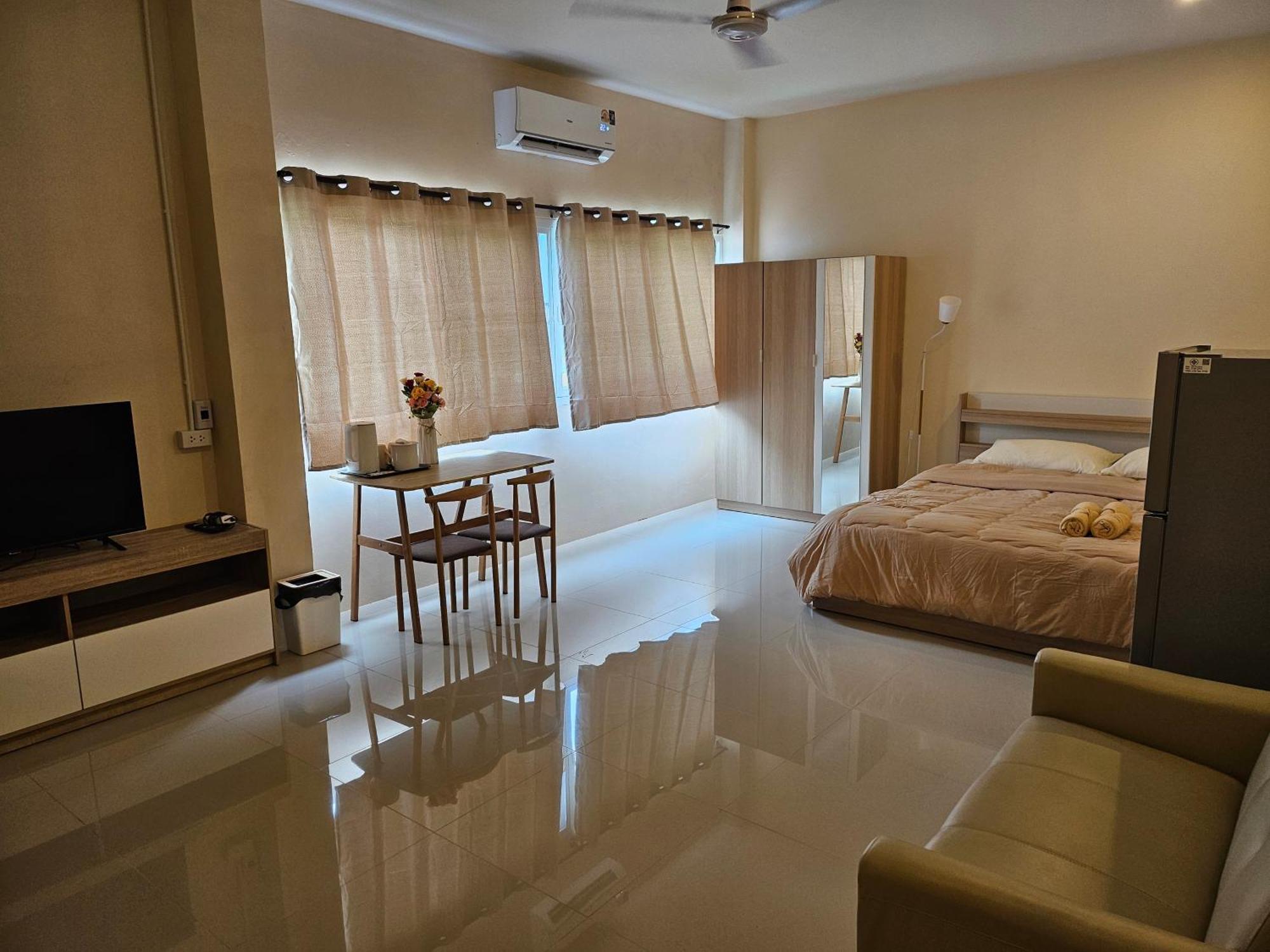 Skypearl Guesthouse & Pub Ko Tao Bagian luar foto