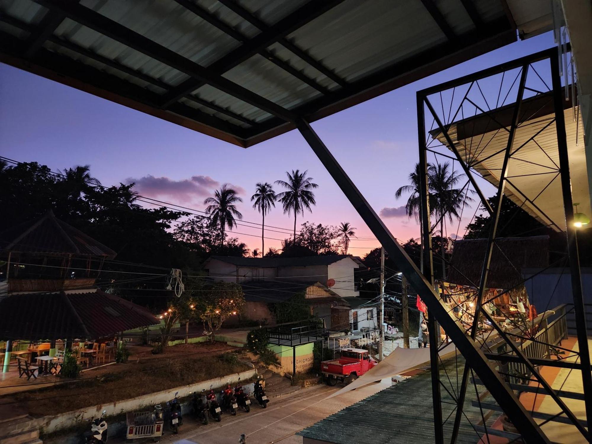 Skypearl Guesthouse & Pub Ko Tao Bagian luar foto